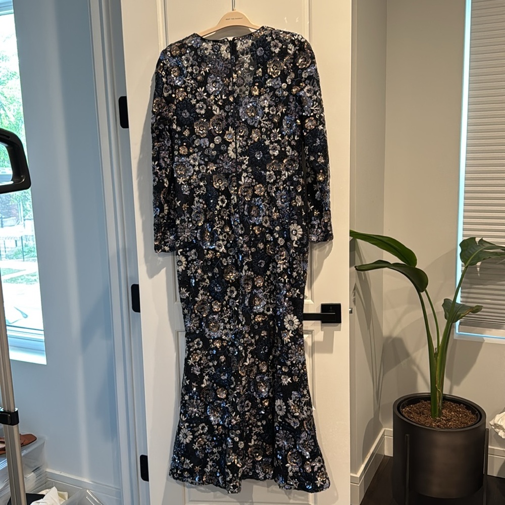 Dress the Population Navy Floral Sequin Long Sleeve Gown - Picture 8 of 11